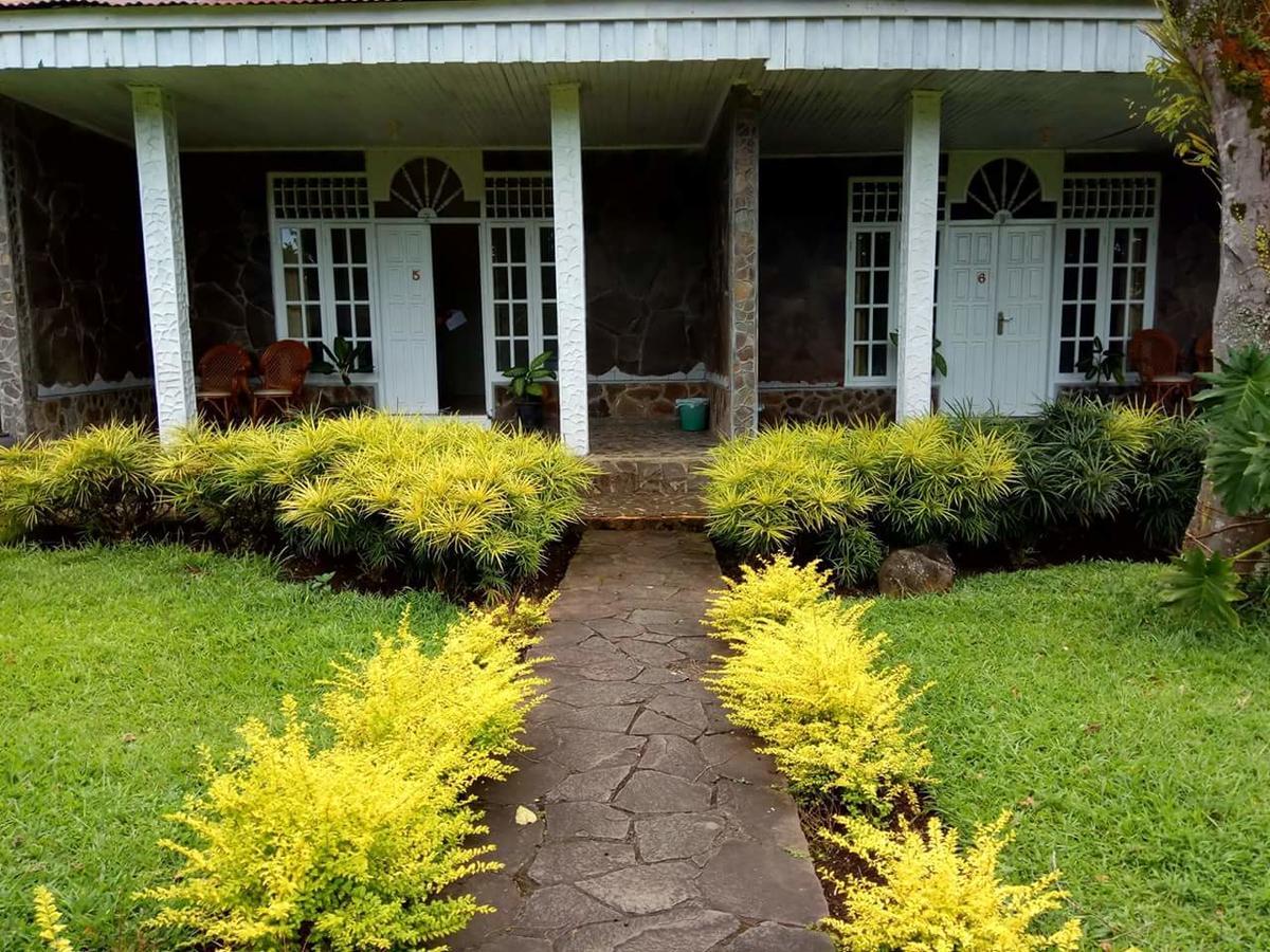 Alamanda Lokon Resort Tomohon Exterior photo