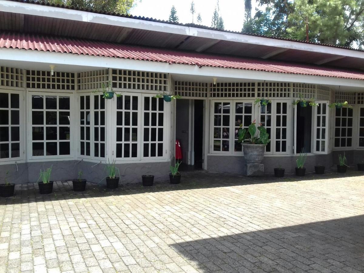 Alamanda Lokon Resort Tomohon Exterior photo
